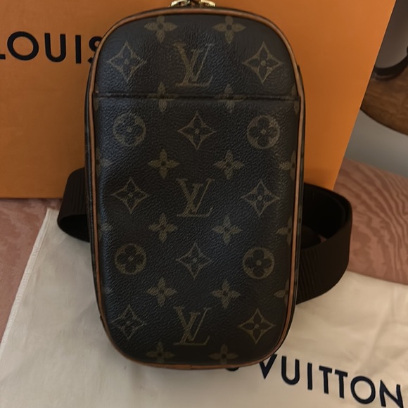 Authentic Louis Vuitton Monogram Pochette Ganju Grange Body Bag Waist Belt Bag - Picture 5 of 11